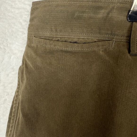 Tommy Bahama 100% Silk Men's Shorts Olive Green Flat Front Relax Size 40 - Picture 4 of 10